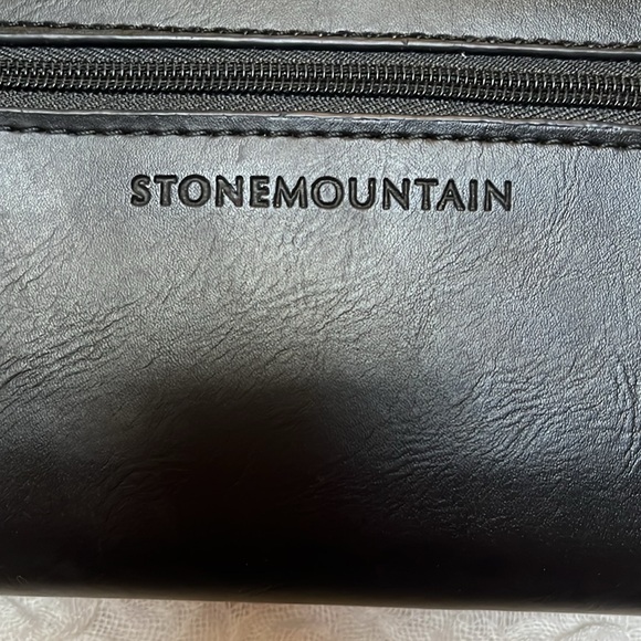 Stone Mountain USA Black Wallet - Picture 4 of 10